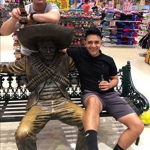 Meet your Posher, Jaime