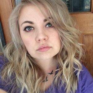 Meet your Posher, Cassandra