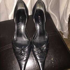 Aldo black kitten heel