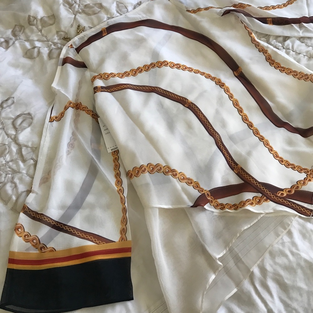 Silk top - Picture 4 of 4