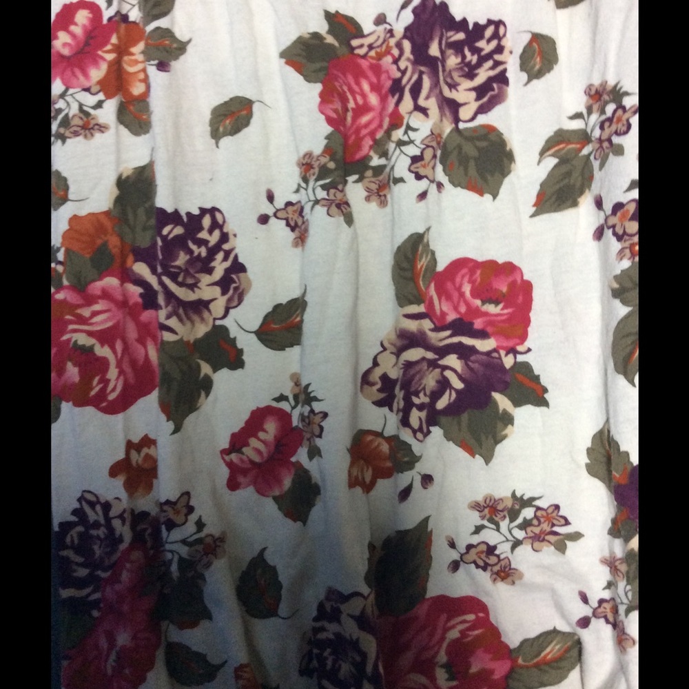 Floral top - Picture 3 of 3