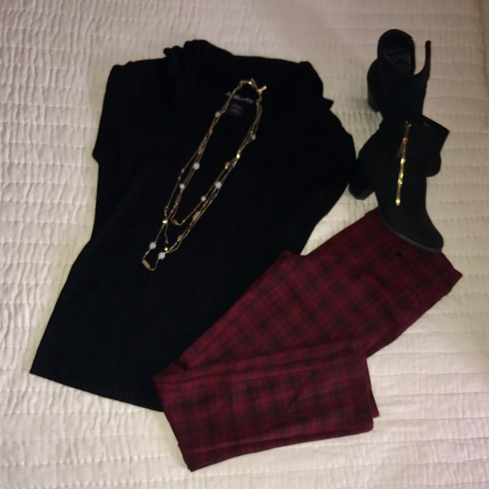 Sleeveless ribbed sweater