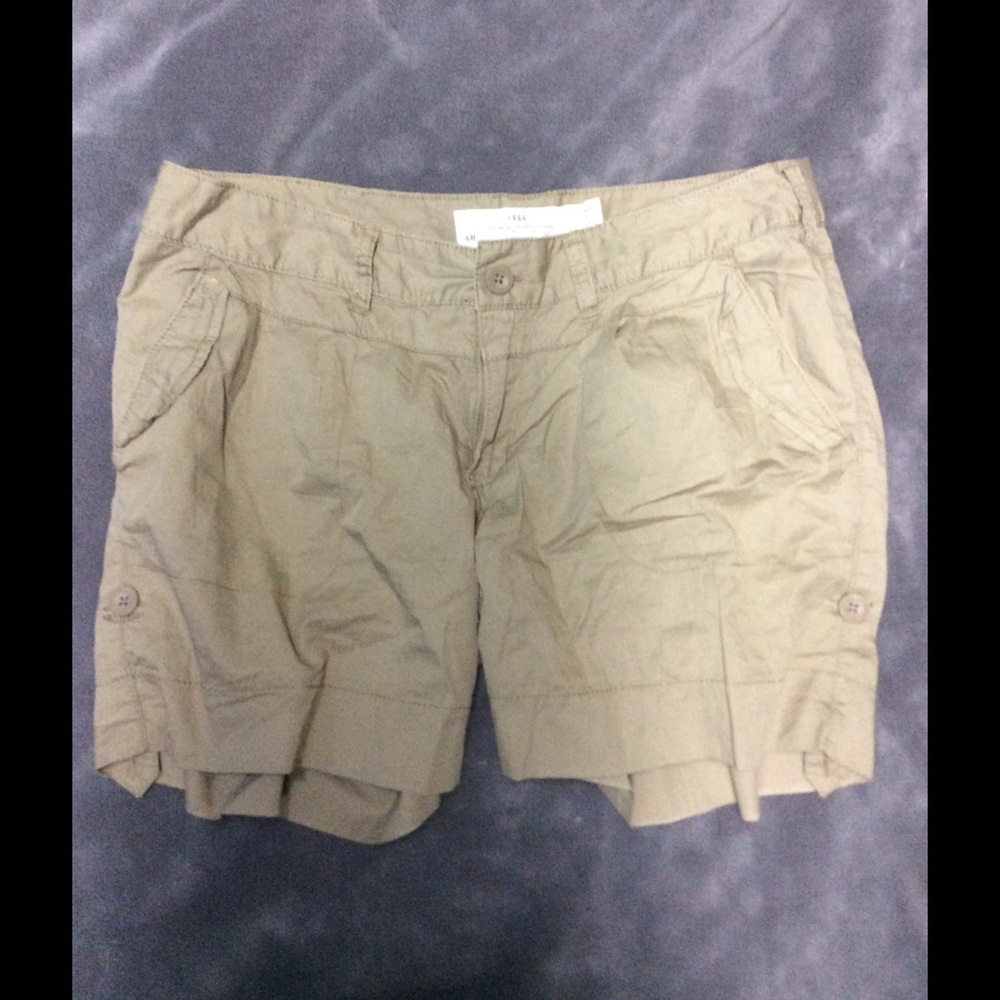 Khaki shorts