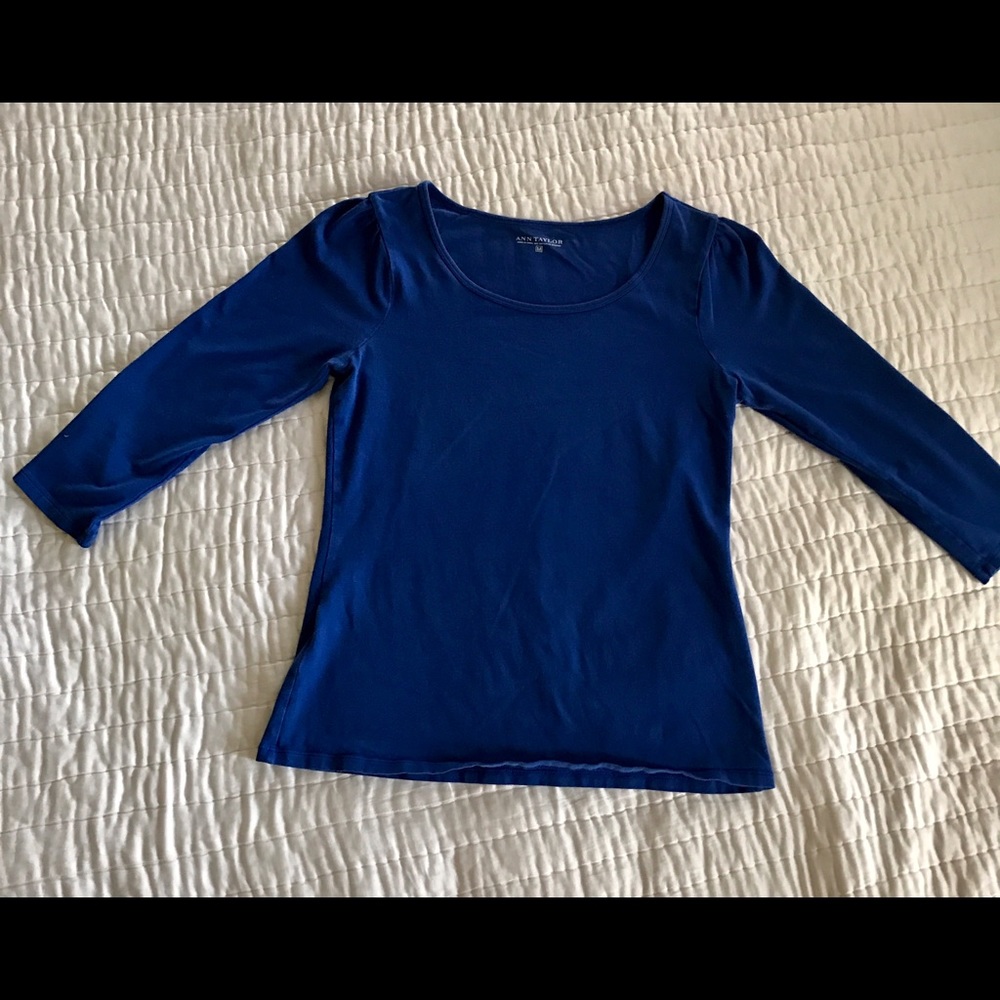 Long sleeve knit top