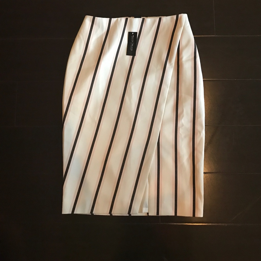 White House Black Market Skirt