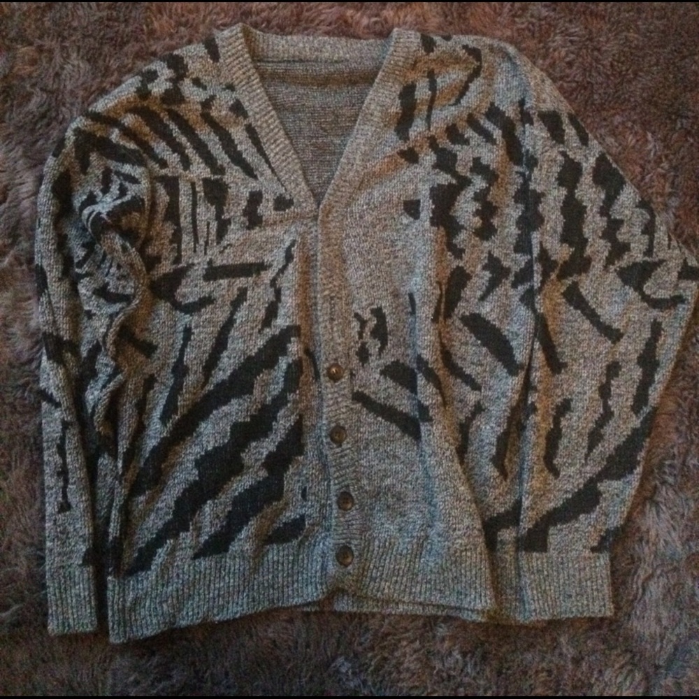 SOLD Vintage sweater