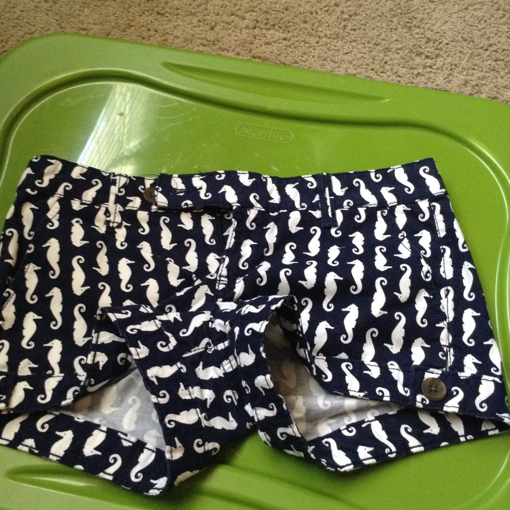 REDUCED So seahorse shorts