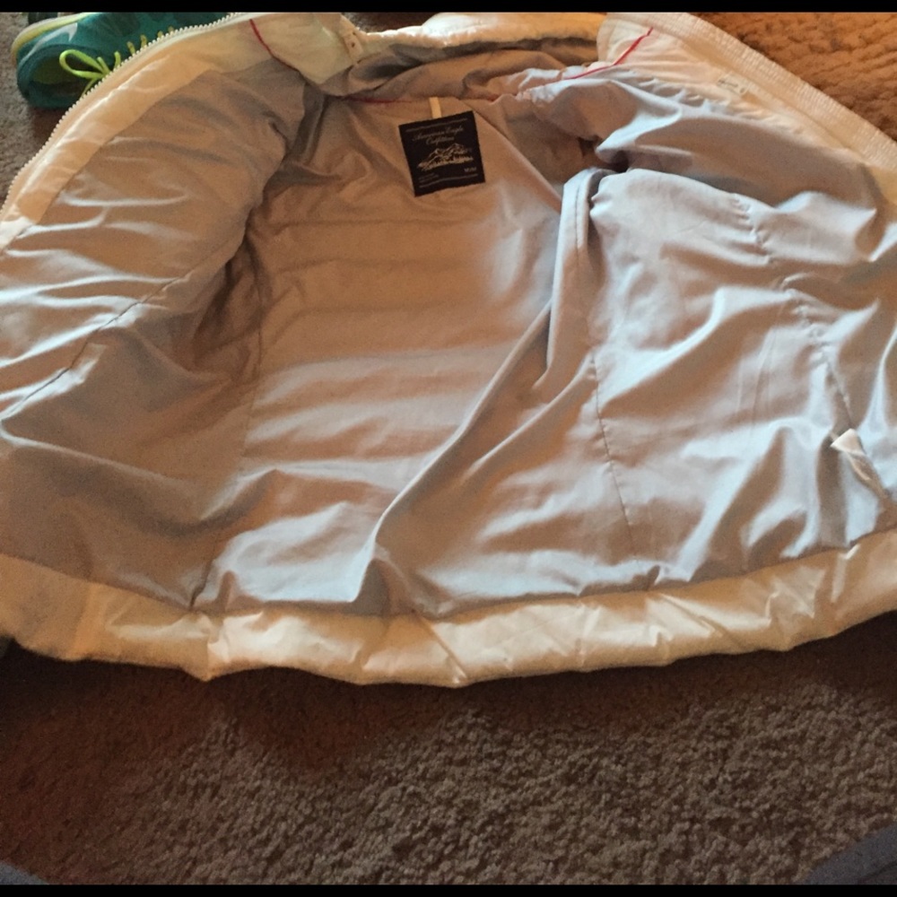 Clothes - Picture 4 of 4