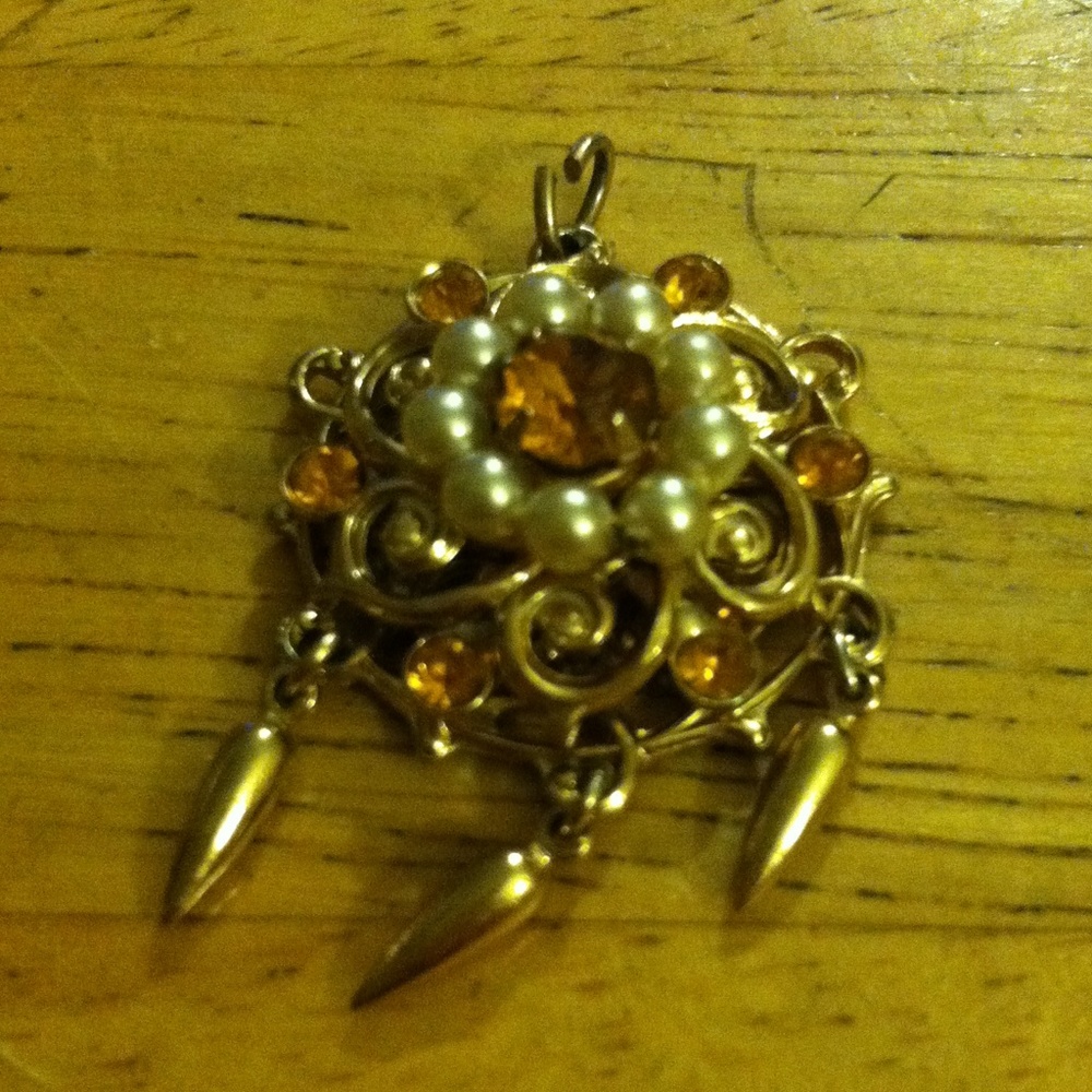 Rhinestone pendent