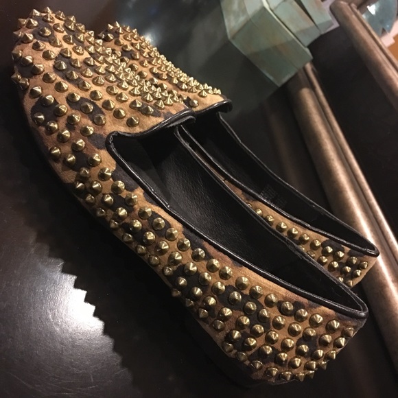 Steve Madden Leopard Flats - Picture 2 of 3