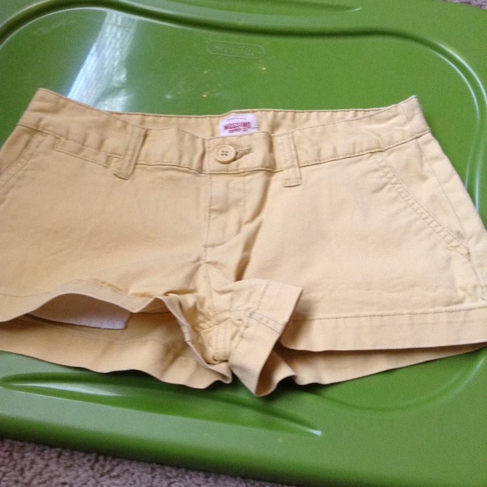 REDUCED Mossimo shorts
