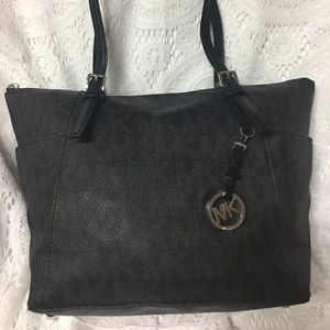 Michael Kors Jet Set Black Tote