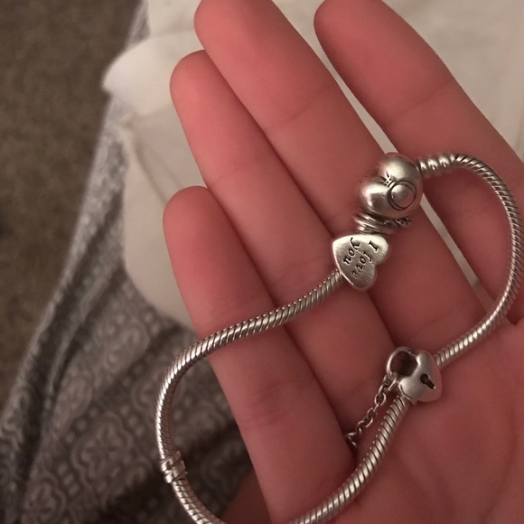 Pandora bracelet - Picture 1 of 4