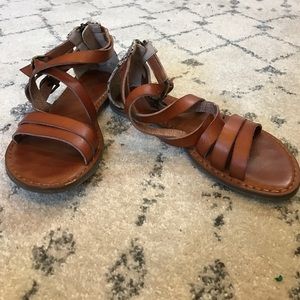 American eagle sandals