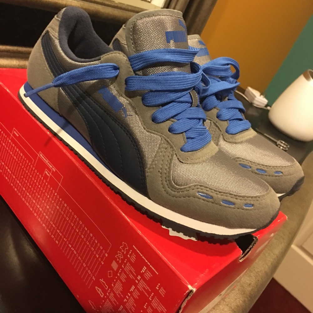 Blue/Grey Puma sneakers