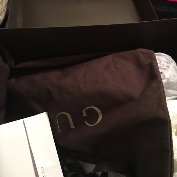 Authentic Gucci Patti studded - Picture 7 of 7