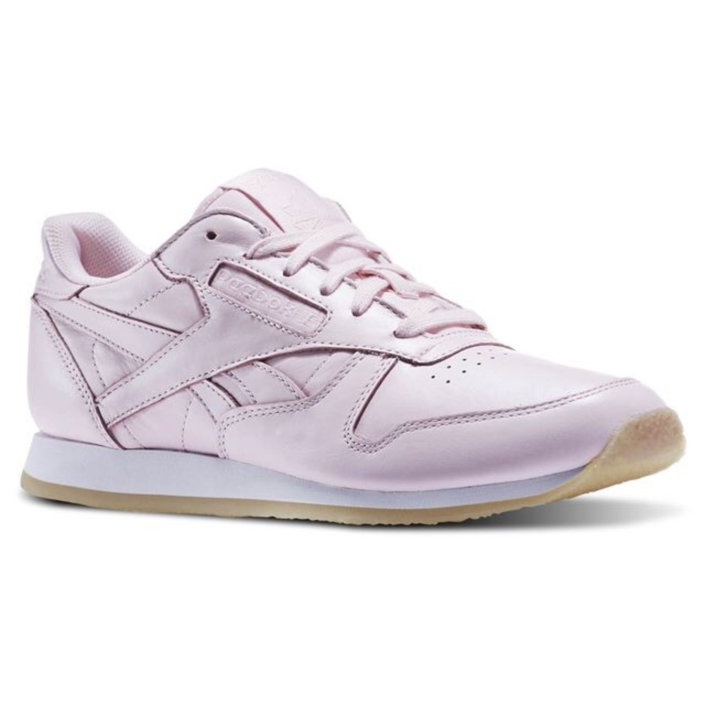 ⭕️SOLD⭕️ Reebok Classics