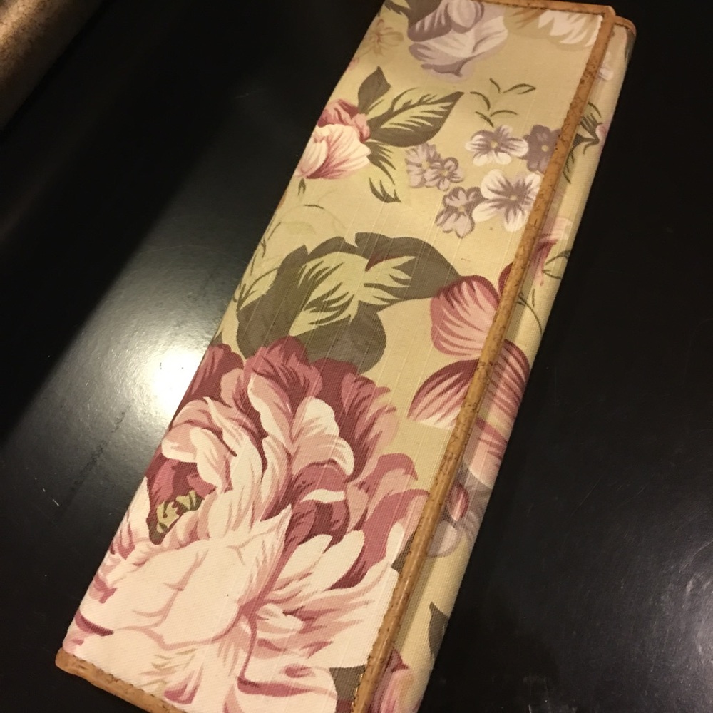 Multicolor clutch bag