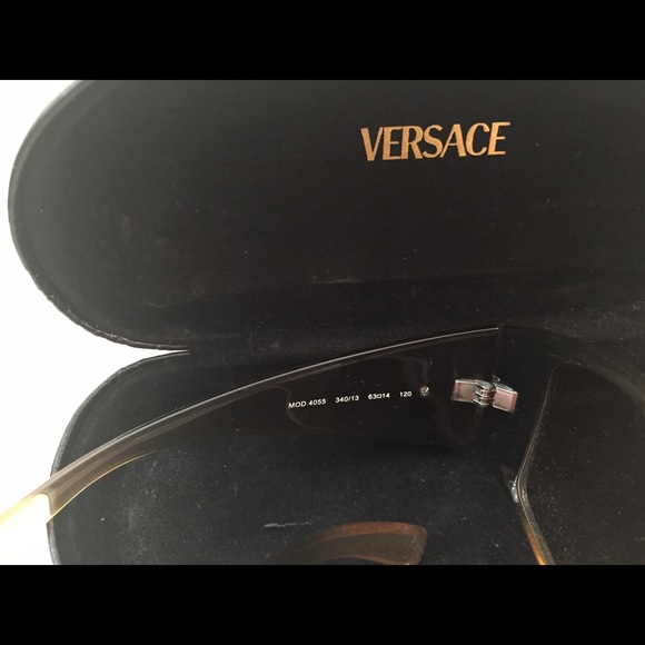SOLD!!! Versace Medusa Ombré Style sunglasses - Picture 3 of 4