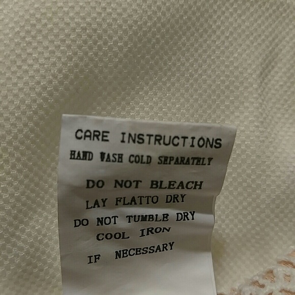 Sleeveless Romper - Picture 7 of 8