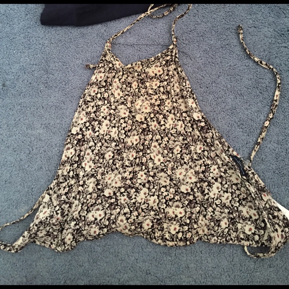 Cute halter top,