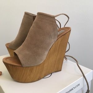 Steve Madden wedges