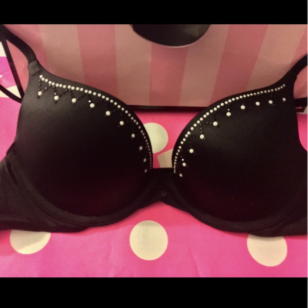 Victoria's Secret very sexy push up bra