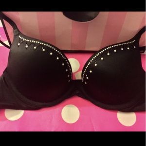 Victoria's Secret very sexy push up bra