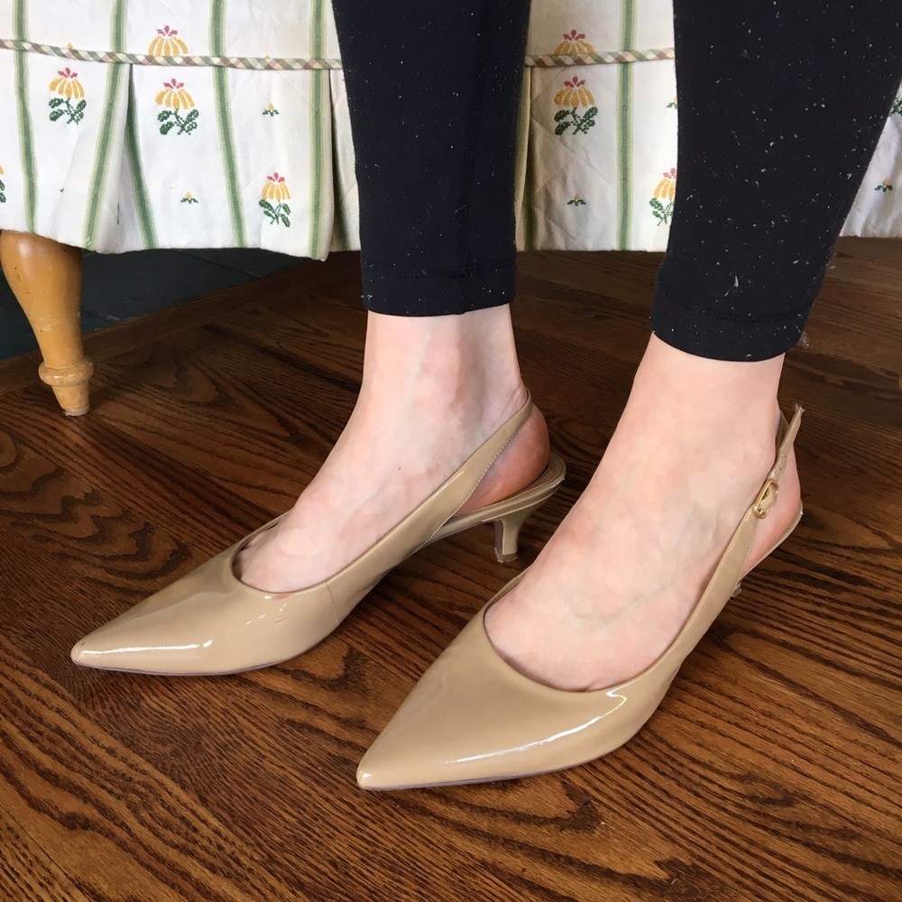 ~ low heel pointy toe nude shoe ~