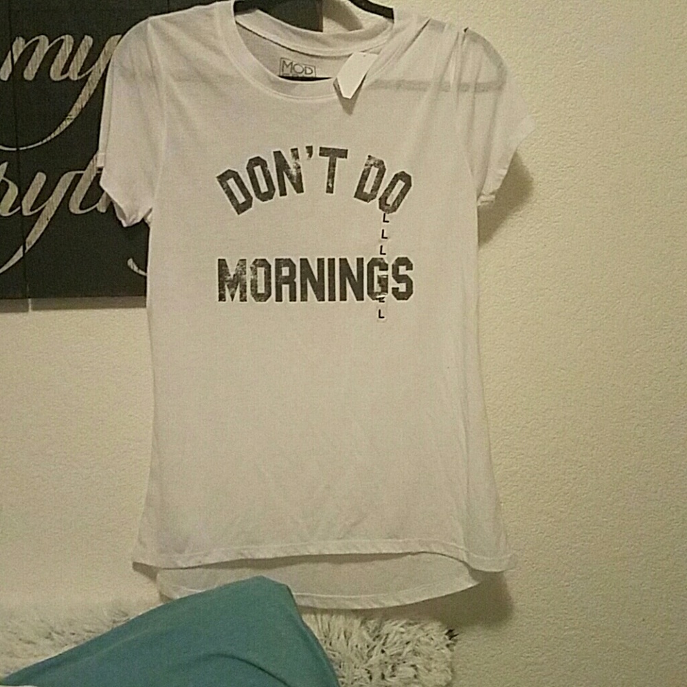 Loose white tee
