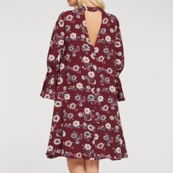 Burgundy V-Neck Swing Dress - Picture 2 of 8