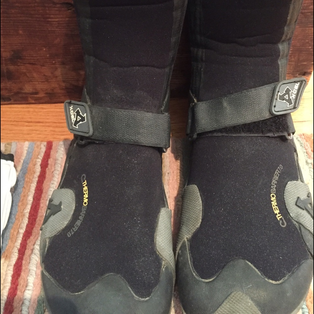 surfing booties lightly used and cleaned.