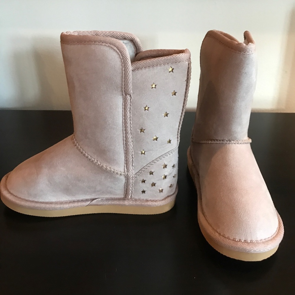 OLD NAVY toddler boots size 9
