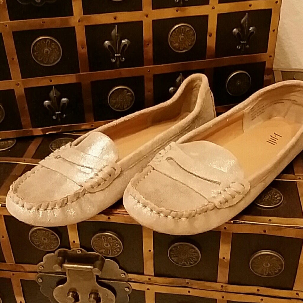 Metallic loafers