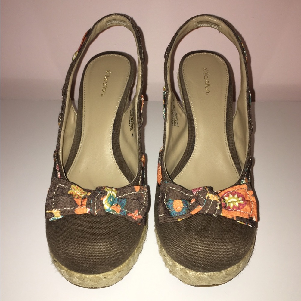 Xhilaration Brown Wedges w/ Multicolor bow on top