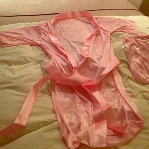 Special listing for Fiorella: 5 pink robes
