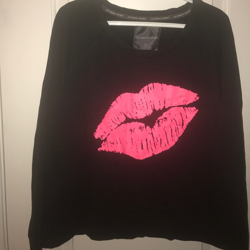 VS sweater
