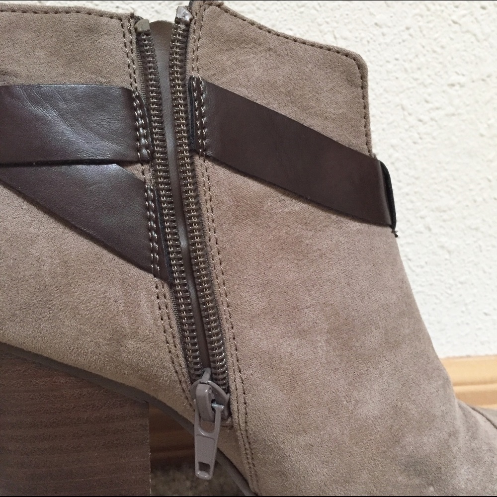Booties - Picture 3 of 5