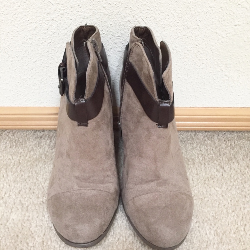 Booties - Picture 4 of 5