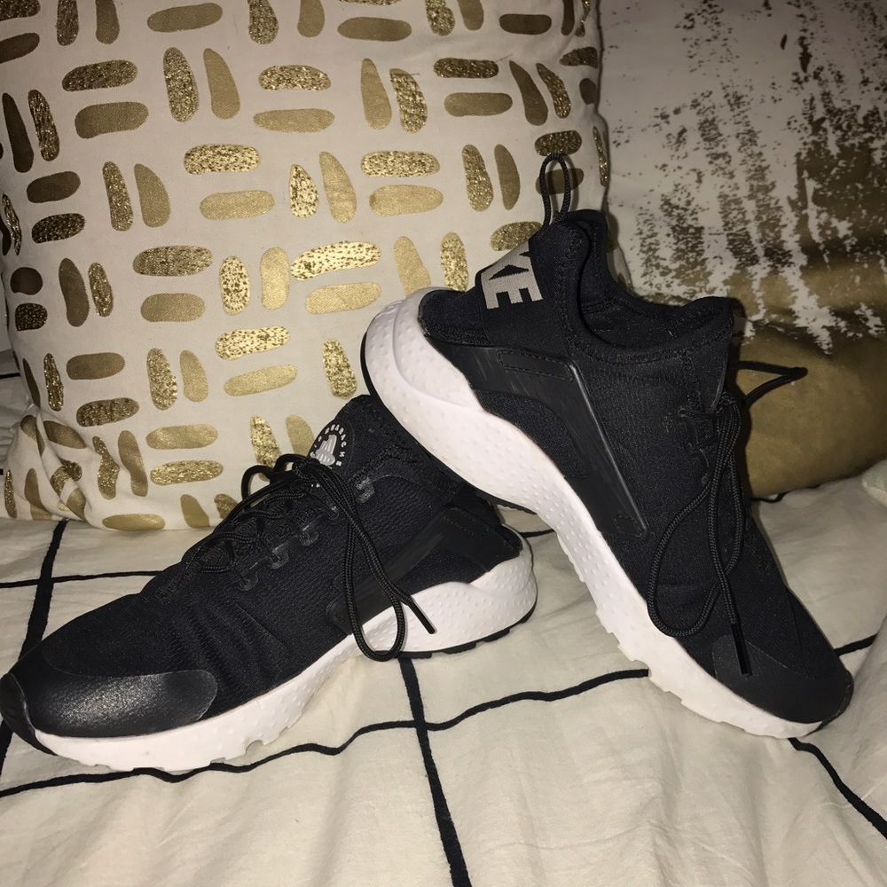 Nike Air Huaraches Run Ultra sneaker