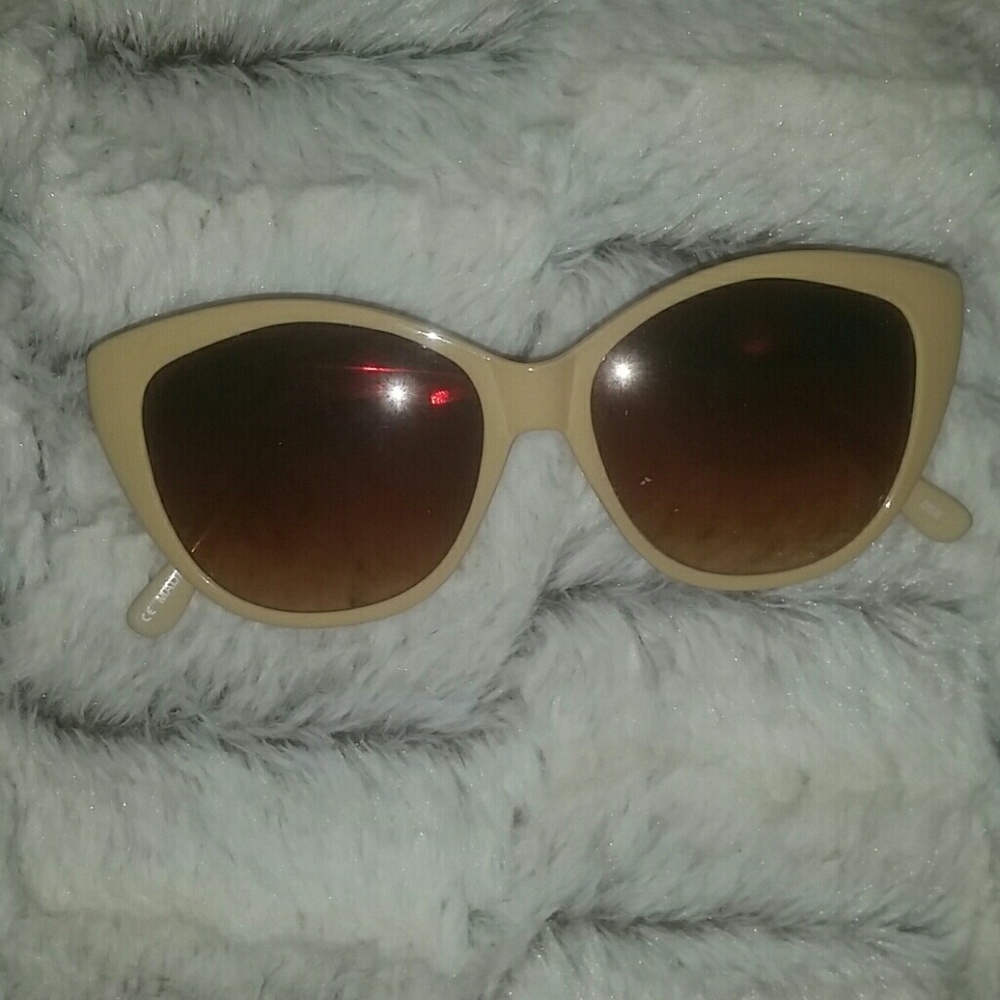 *** RESERVED Retro Pin up girl vintage sunglasses