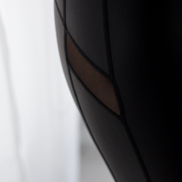 MidtownMatte Workout Pant *LAST 1! - Picture 2 of 8