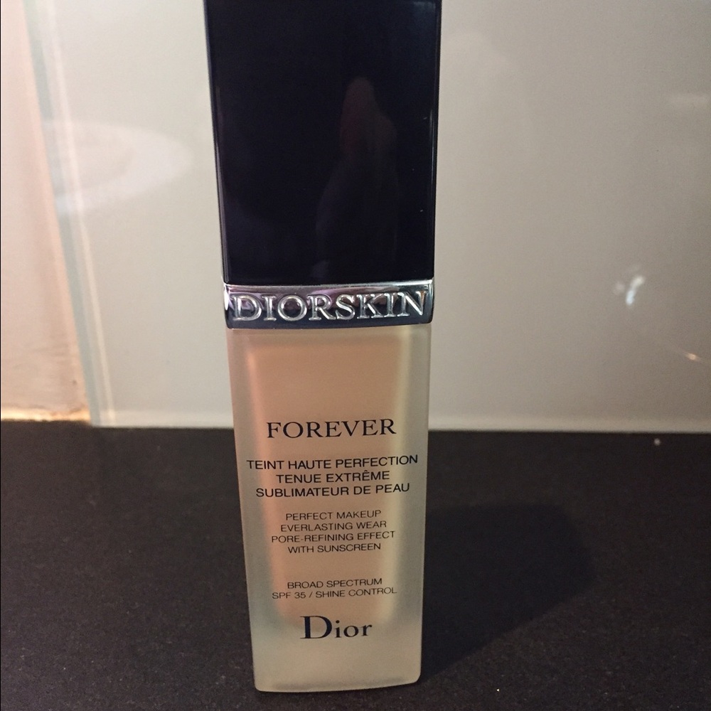 Diorskin forever 023