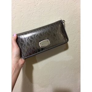 Michael Kors wallet 👛🌸