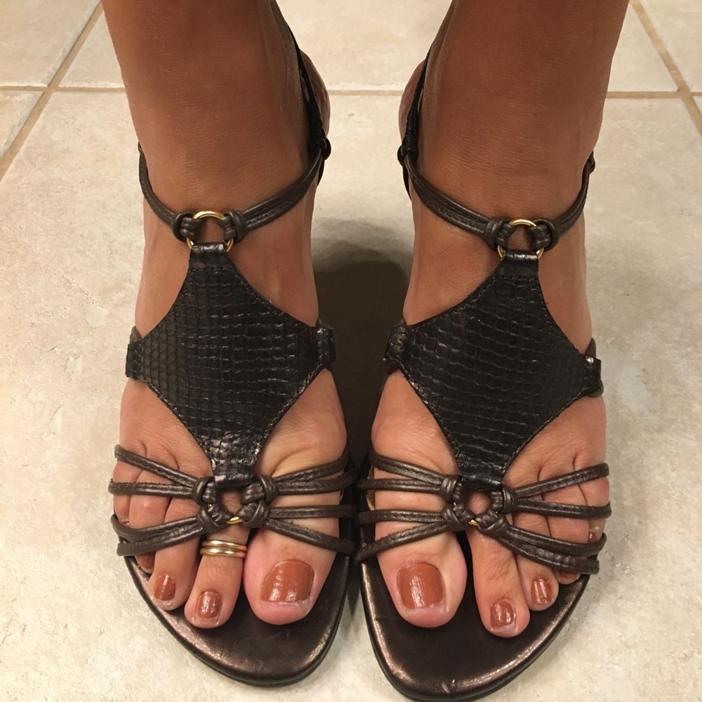 👡Closet Cleanout👡 Carlos Santana Signal sandals