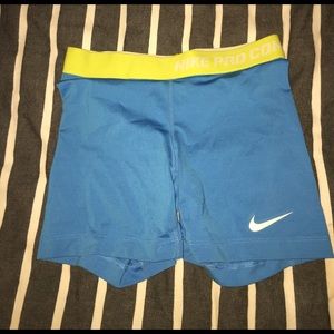 Women's Nike pros