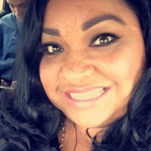 Meet your Posher, Yadira