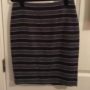 LOFT textured pencil skirt