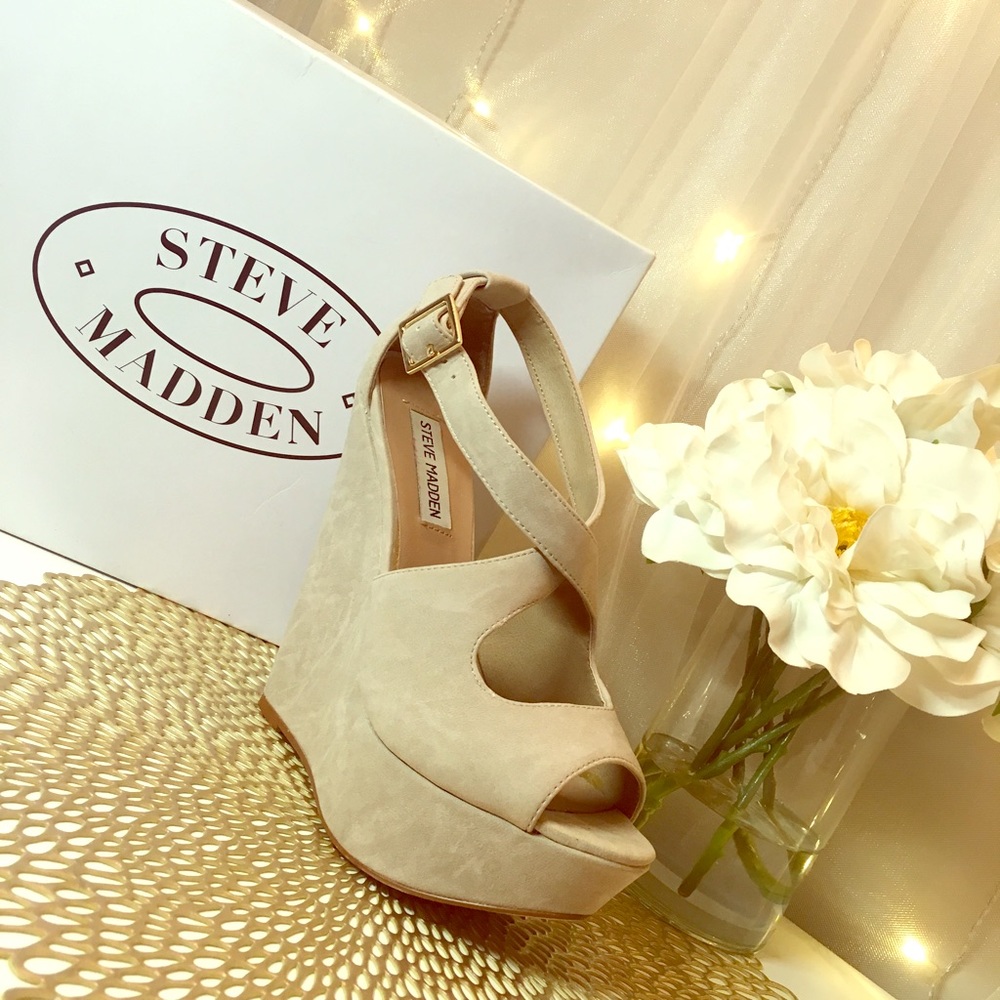 Steve Madden Xternal Wedge Heel -Bone