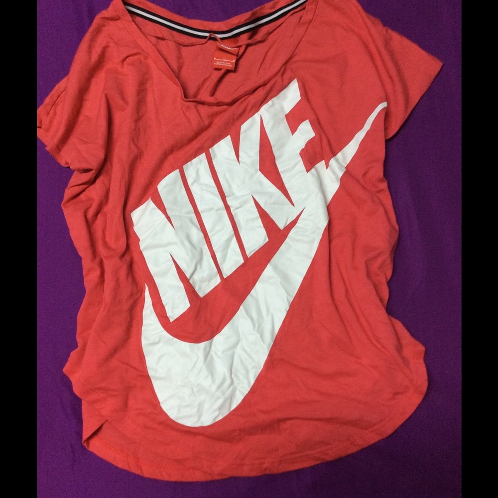 Nike top